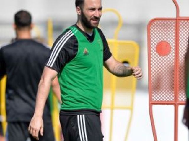 A Roma csapatkapitánnyá tenné Higuaínt