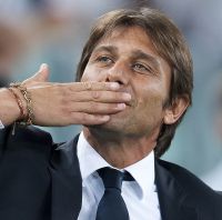 Conte: "Bármelyik csapatomban szívesen látnám Vidalt"