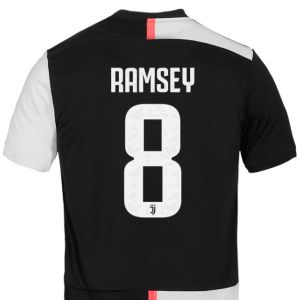 Ramsey örökli meg Marchisio mezszámát