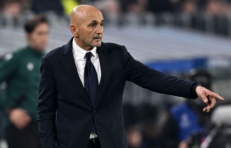 Spalletti: „Négyvédős rendszert akarok, de kell egy jobblábas védő”