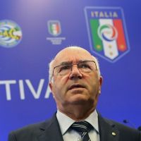 Tavecchio is hisz a triplázásban