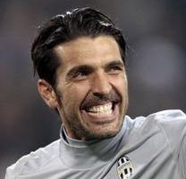 Buffon Gigi_gólöröm.jpg