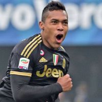 A Chelsea Alex Sandro megszerzését fontolgatja