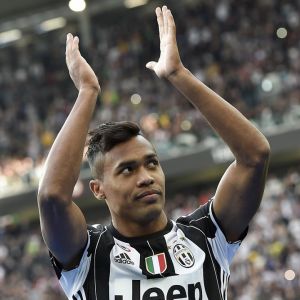 A Juventus nem engedi Alex Sandrót