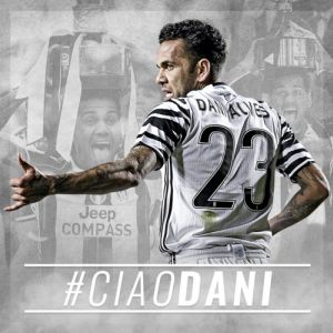 HIVATALOS: Dani Alves elhagyta a Juventust