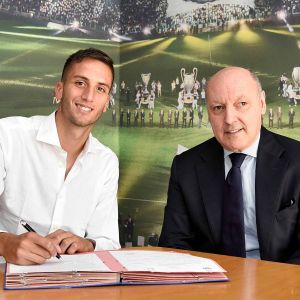 HIVATALOS: Bentancur a Juventusnál folytatja