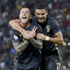 Bernardeschi: "Számomra Ronaldo a világ legjobbja"