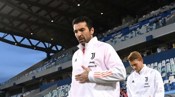 Buffon: „Emberként is meg akartam mérettetni a Juventusnál”