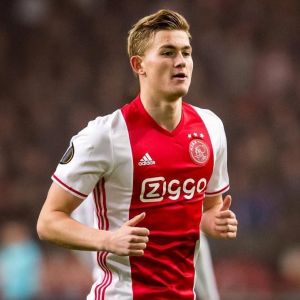 Az Ajax emeli de Ligt árát