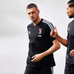 A Juventus nem engedi Demiralt a Milanhoz