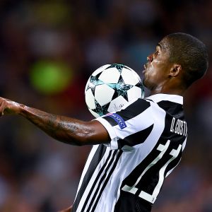 A Bayern München megerősítette Douglas Costa klubváltását