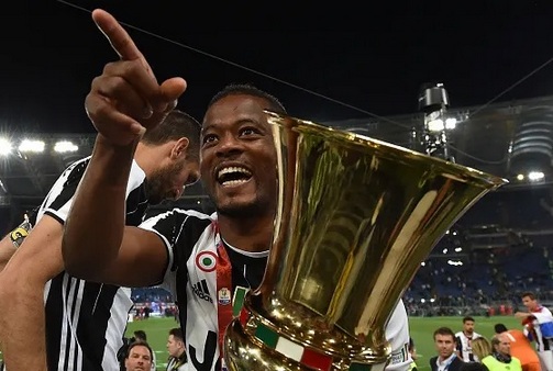 Evra: „Együtt szenvedek a juventinókkal”