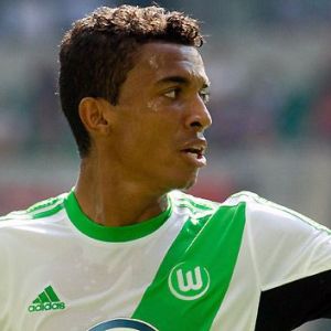 gustavo_luiz_wolfsburg.jpg