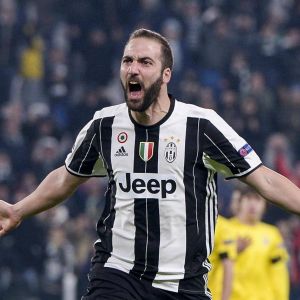 Gigaajánlatot utasított el a Juventus Higuaínért