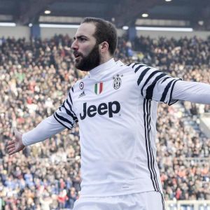 Higuaín: „A mester bátor volt, hogy a 4-2-3-1 mellett döntött”