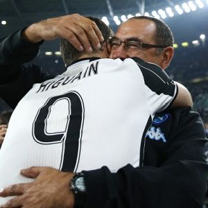Higuaín válthatja Mandžukićot a Juventusnál