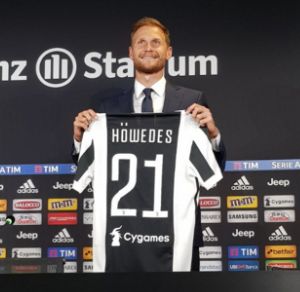 Höwedes a Samp ellen már bemutatkozhat