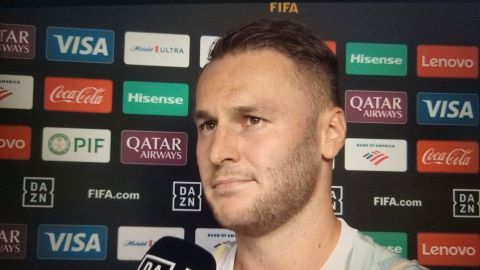 koopmeiners_teun_klubvilagbajnoksagon_dazn_mikrofonnal.jpg
