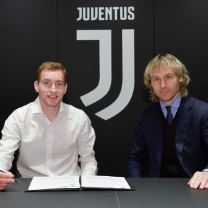 HIVATALOS: Kuluševski csatlakozik a Juventushoz