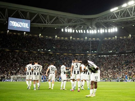 mbangula_samuel_meghajol_stadionban.jpg