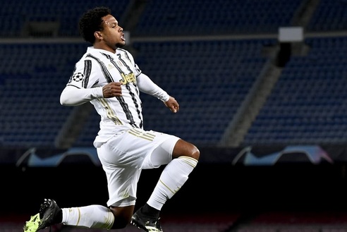 HIVATALOS: McKennie a Juventus játékosa 2025-ig