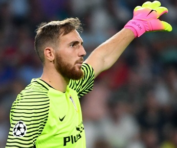 oblak_jan_atletico_mezben_mutogat.jpg