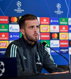 pjanic_miralem_bl_sajtotajekoztato_1.jpg