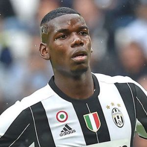 Pogba megérkezett Manchesterbe?