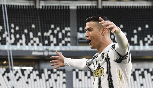 Pogbára vagy Icardira cserélné Ronaldót a Juventus