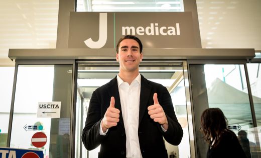 Vlahović orvosi vizsgálatra jelentkezett a Juventusnál