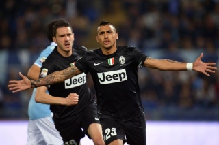 Vidal-Bonucci unnepel_Lazio-Juve 2012-2013.jpg