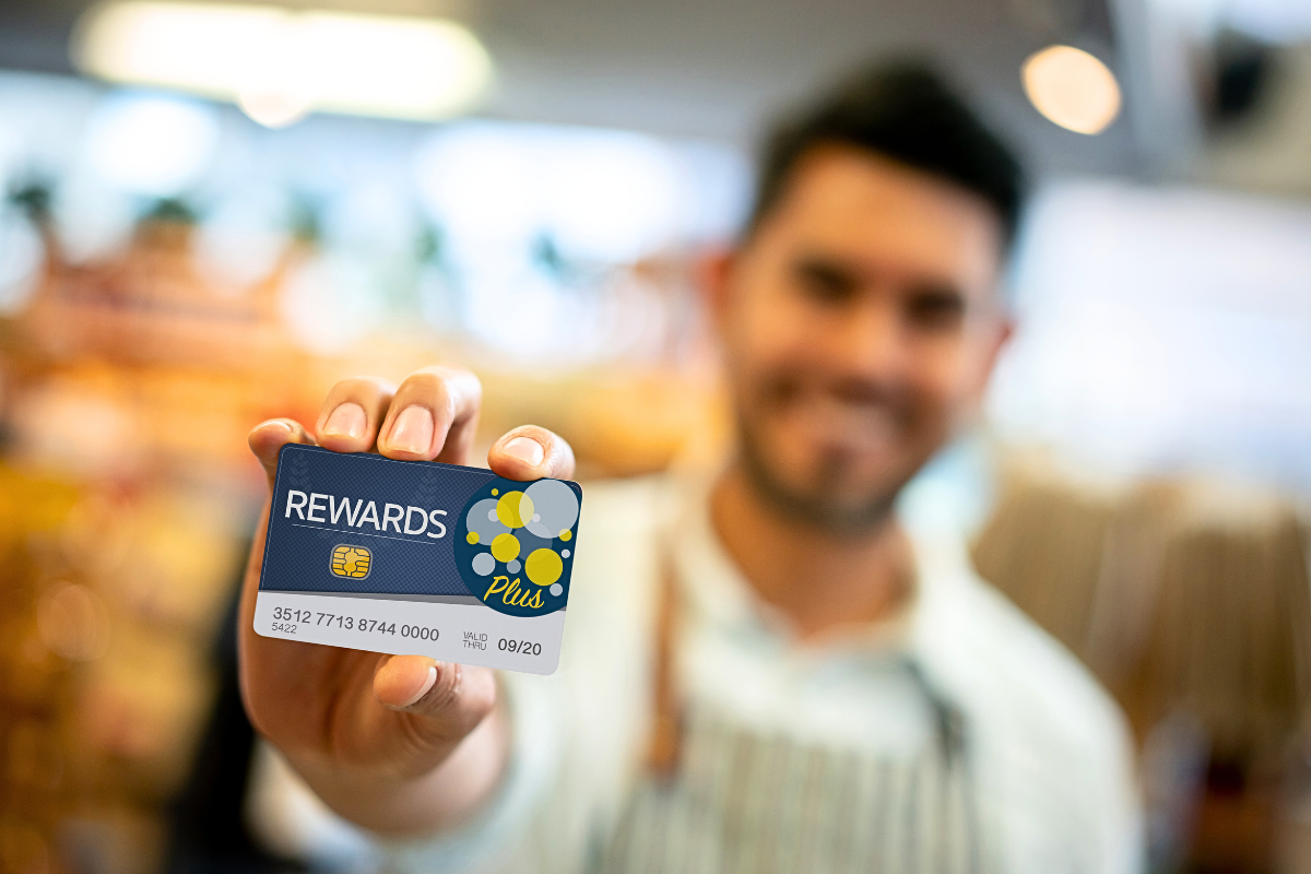 A pontok és kártyák útvesztője: mindent a hűségprogramokról