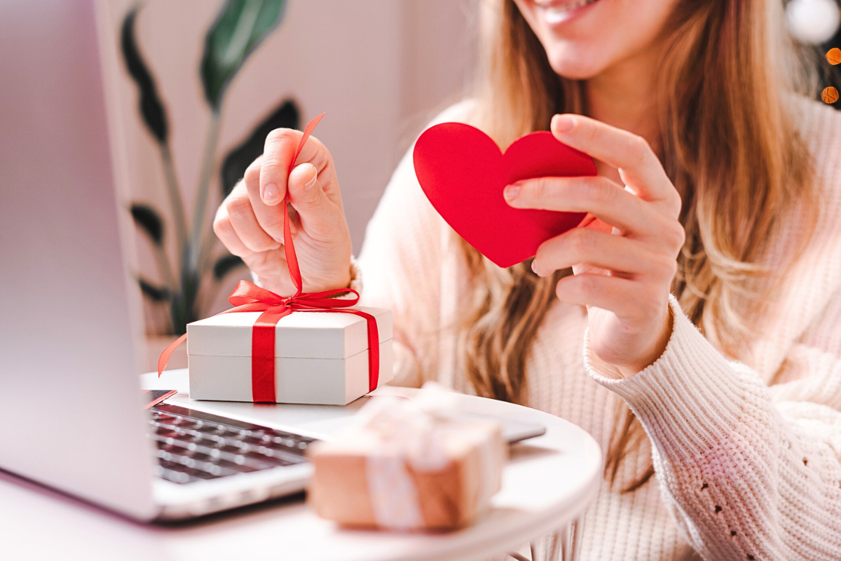 Rózsaszín köd ide vagy oda: vásárolj okosan Valentin-nap előtt!