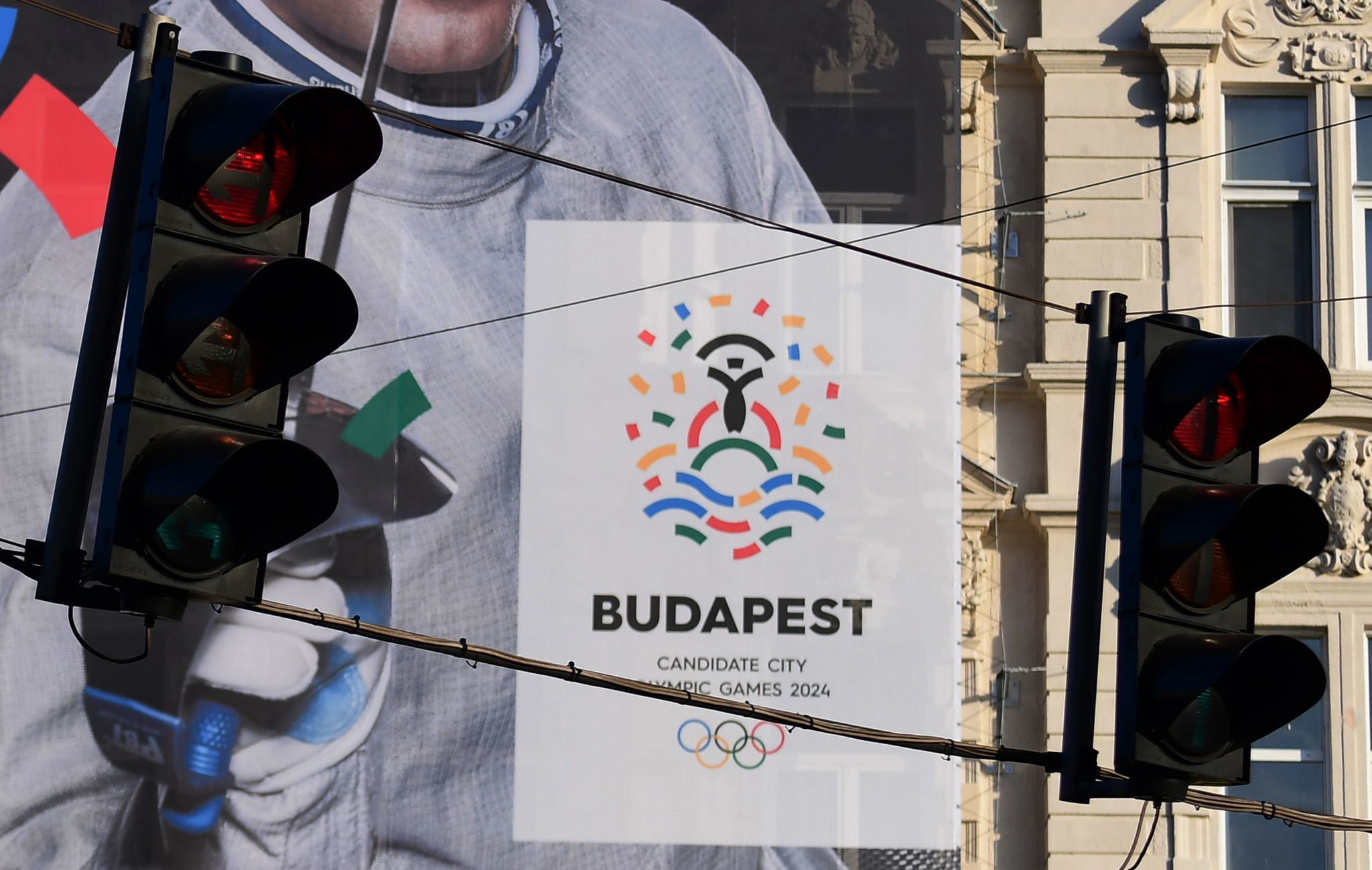 ct-budapest-withdraws-2024-olympics-20170222.jpg