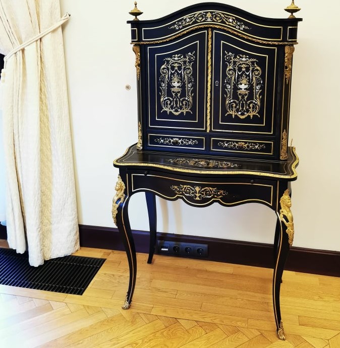Tiszadob Andrássy - kastély hálószoba bútor
