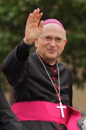 Archbishop-Castellani.jpg