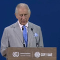Károly király görög zászlós nyakkendőt viselt az angol miniszterelnökkel való találkozójakor