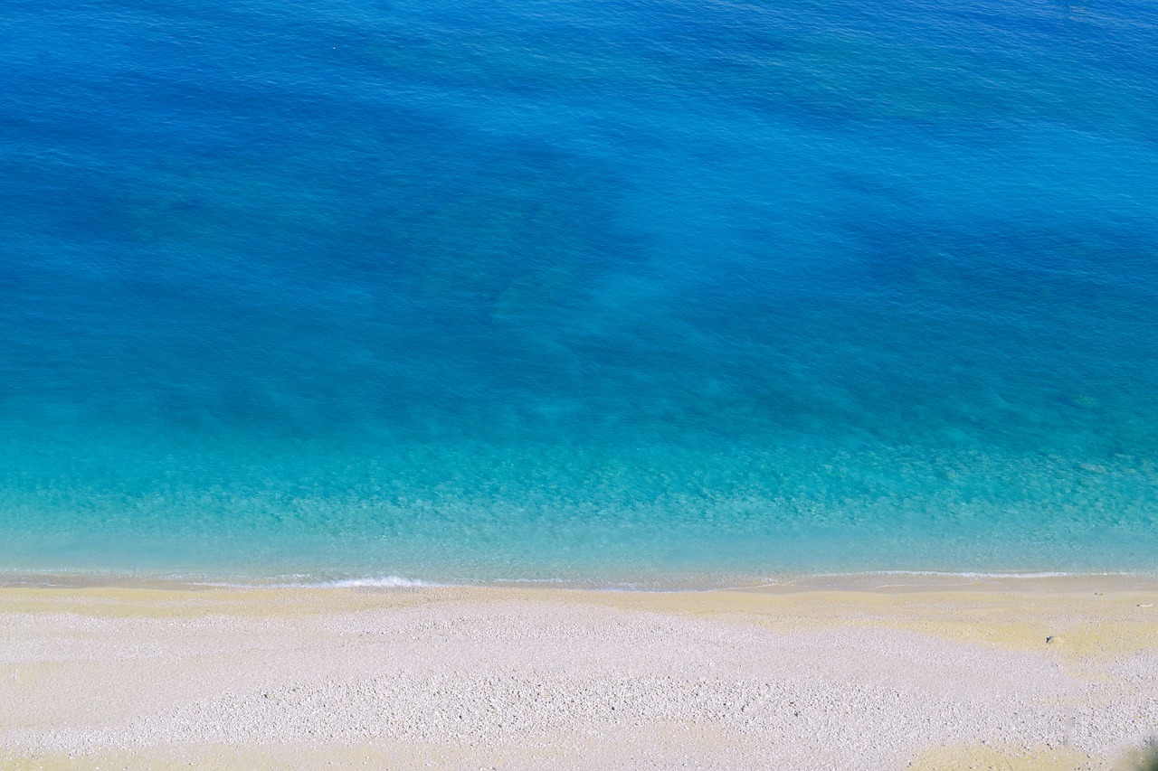 beach-2991021_1280.jpg
