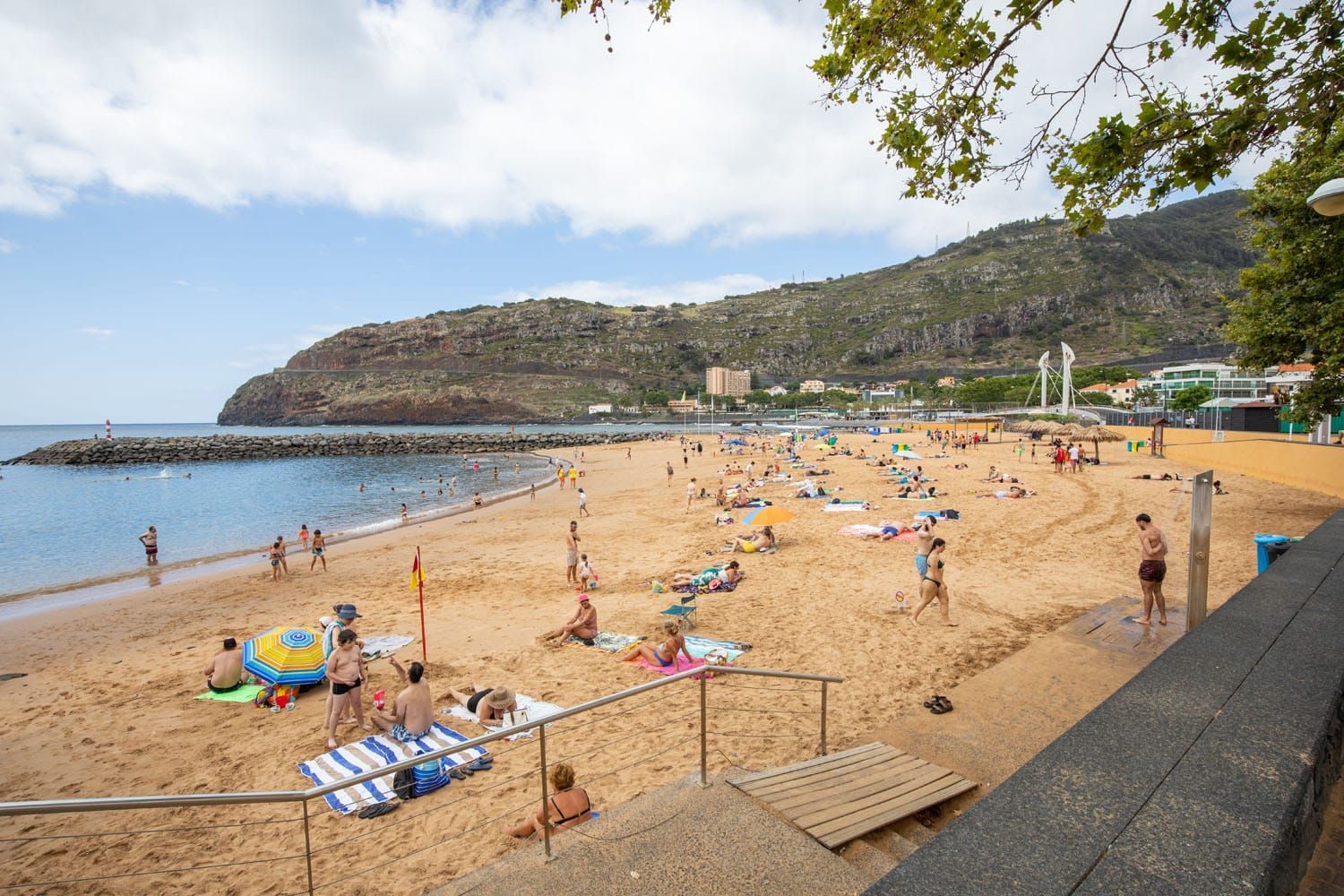 praia-de-machico_jpg_optimal.jpg