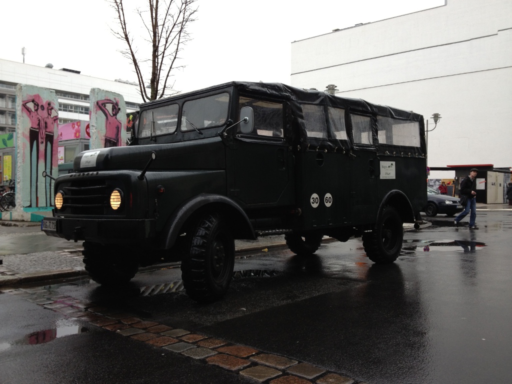 checkpoint-charlie.jpg