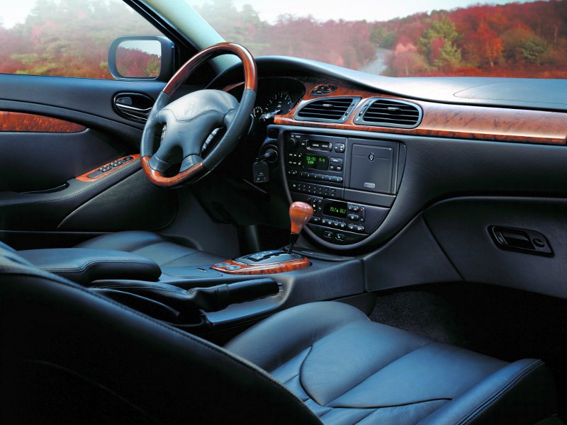 jaguar-s-type-interior.jpg