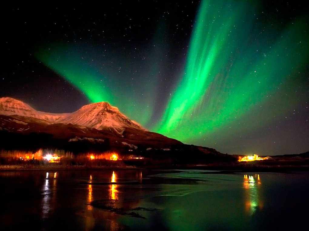 iceland-northen-lights.jpg