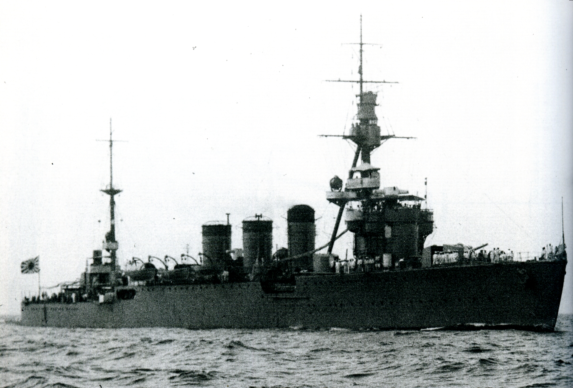 blog424-15_japanese_cruiser_kitakami_in_1935.jpg