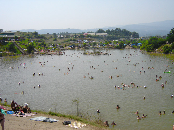 Szlatina gyógyvíz tó