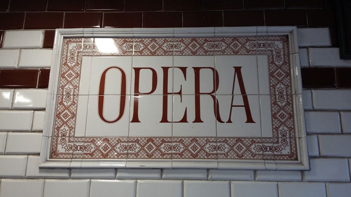 Opera megálló - Kisföldalatti