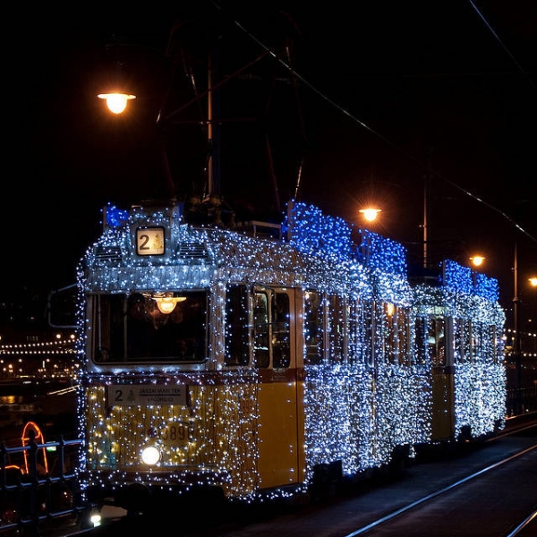 Christmas_Tram_in_Budapest_Hungary.jpg