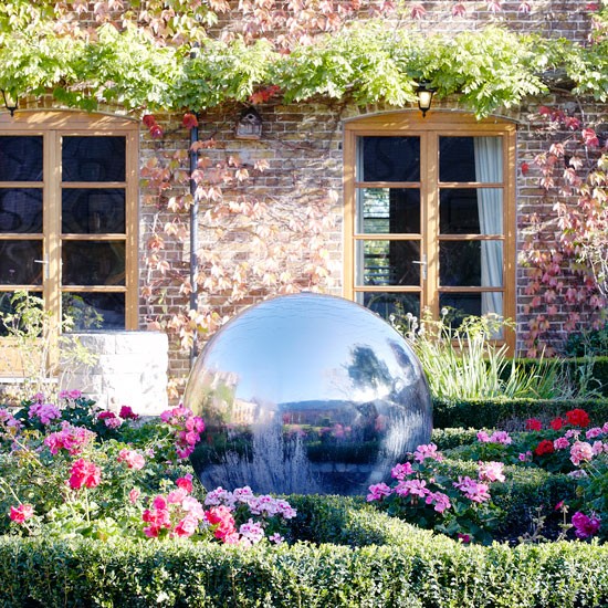 Ball-water-feature--Country-Homes-and-Interiors--Housetohome.co.uk.jpg