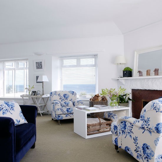 White-living-room-with-blue-floral-armchairs--Country-Homes-and-Interiors--Housetohome.co.uk.jpg