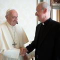 Ferenc pápa új Katekizmusával támadja James Martin az USA Legfelsőbb Bíróságának katolikus bíráját