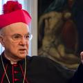 Nyílt levélben reagált Viganò érsek Ferenc pápának a homoszexuális élettársi kapcsolatokat támogató szavaira